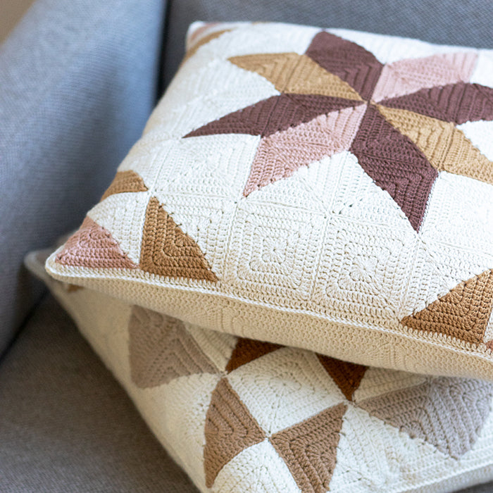 Patchwork pillow - Crochet pattern – Krea Deluxe