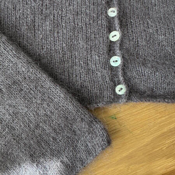 Ivy Cardigan af Petiteknit - Garnpakke