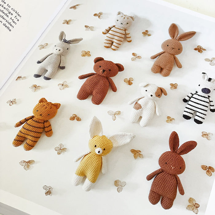 Corcheted Cuddle Toys - Crochet Kit