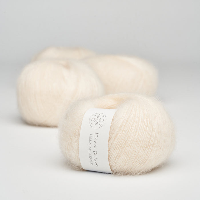 industrialisere Produktion Creek Deluxe Silk Mohair 20 g, natur hvid. Blødeste luksus garn produceret i  Italien – Krea Deluxe