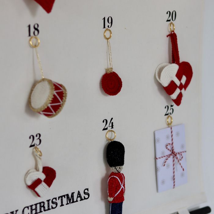 24 Calendar Gifts, Traditional - Crochetkit