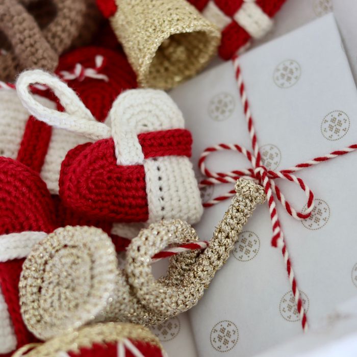 24 Calendar Gifts, Traditional - Crochetkit