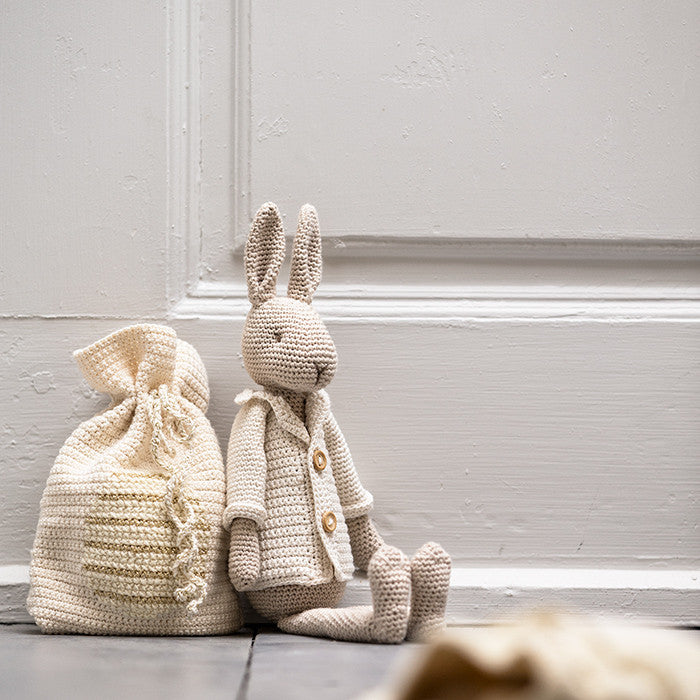The Easter Bunny's Egg Bag - Crochet Pattern