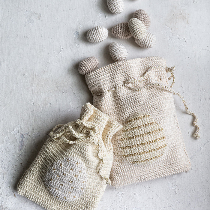 The Easter Bunny's egg bag - Crochet pattern