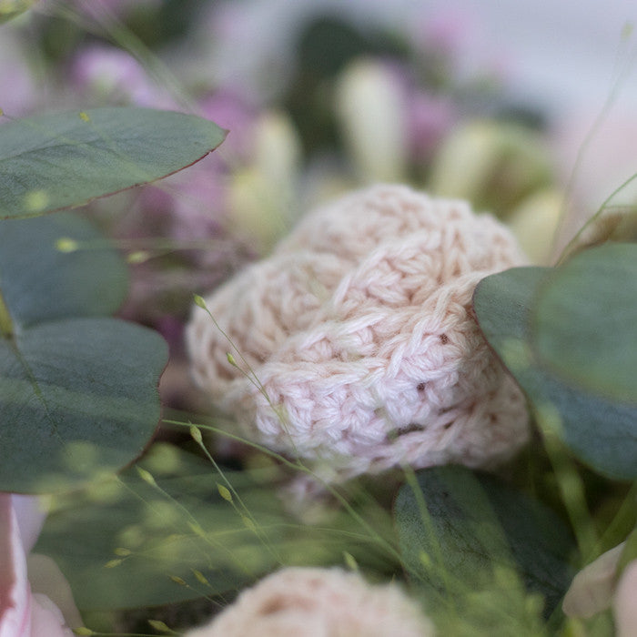 Roses - Knit and Crochet Pattern