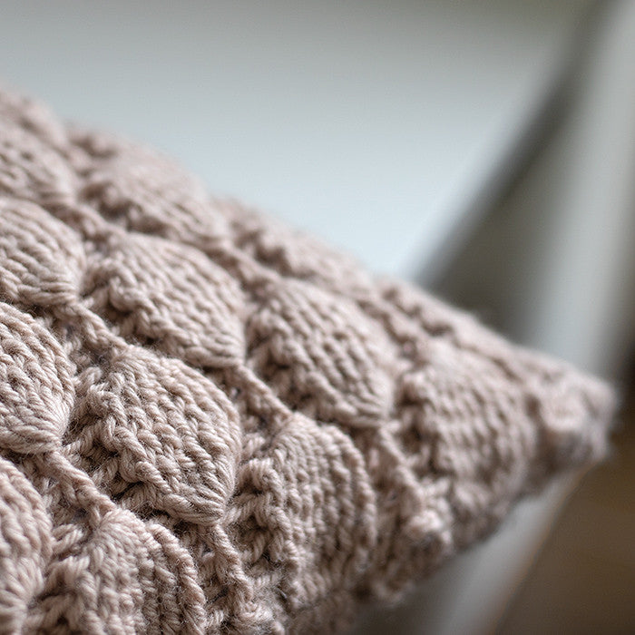 Chunky Pillow - Crochet Kit