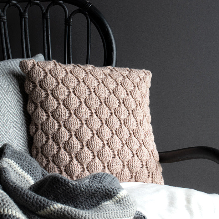 Chunky Pillow - Crochet Kit