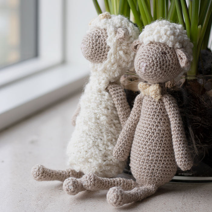 The Sheep Family, Small - Crochet kit