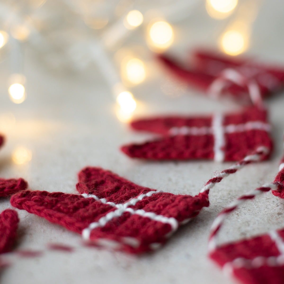 Danish flag garland - Crochet pattern