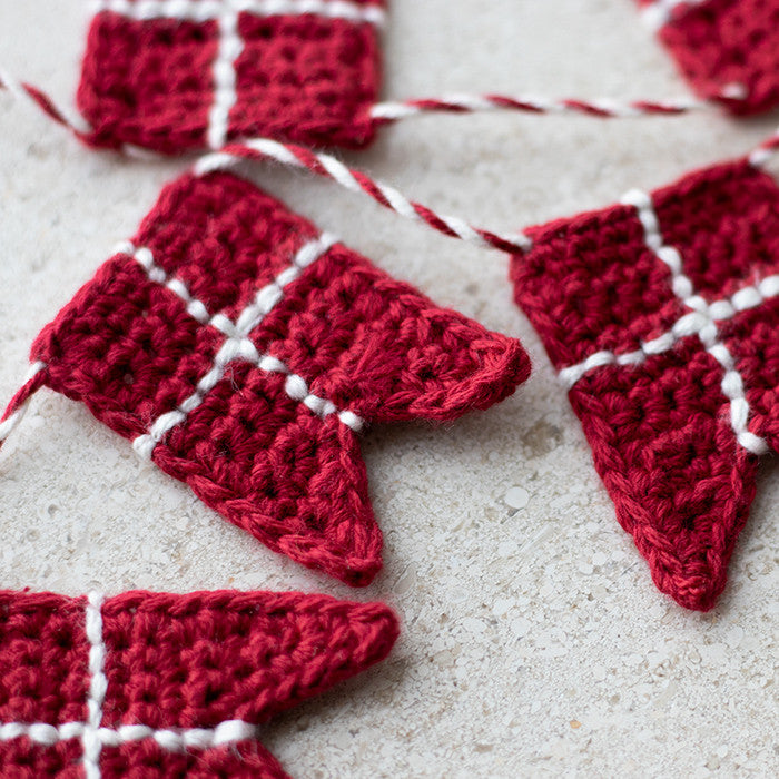 Danish Flag Garland - Crochet Pattern