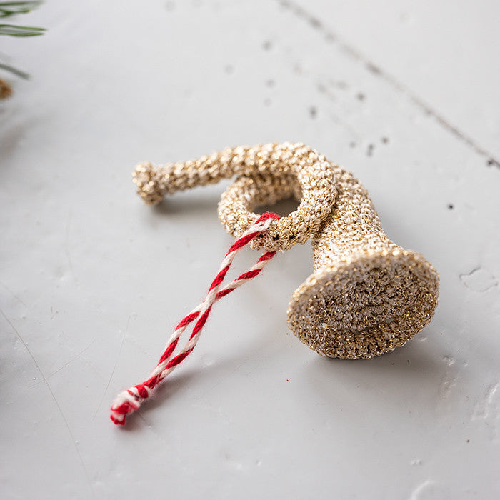 Christmas hunting horn - Crochet pattern