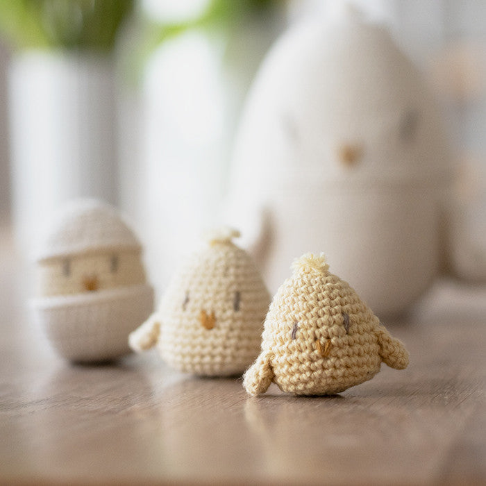 Two-piece Egg, Mamma chicken - Crochet kit