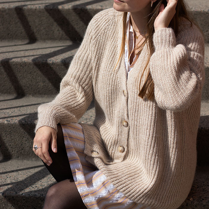 Chunky Cardigan - Knitting pattern – Krea Deluxe