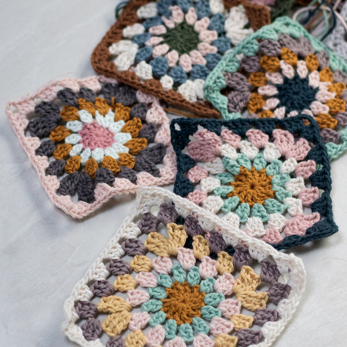 Granny Squares - Crochet kit small