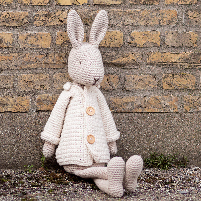 Giga Mr Bunny - Crochet kit