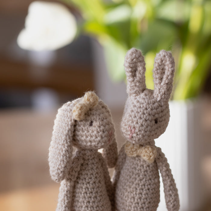 Tiny Mr & Mrs Bunny - Crochet Pattern